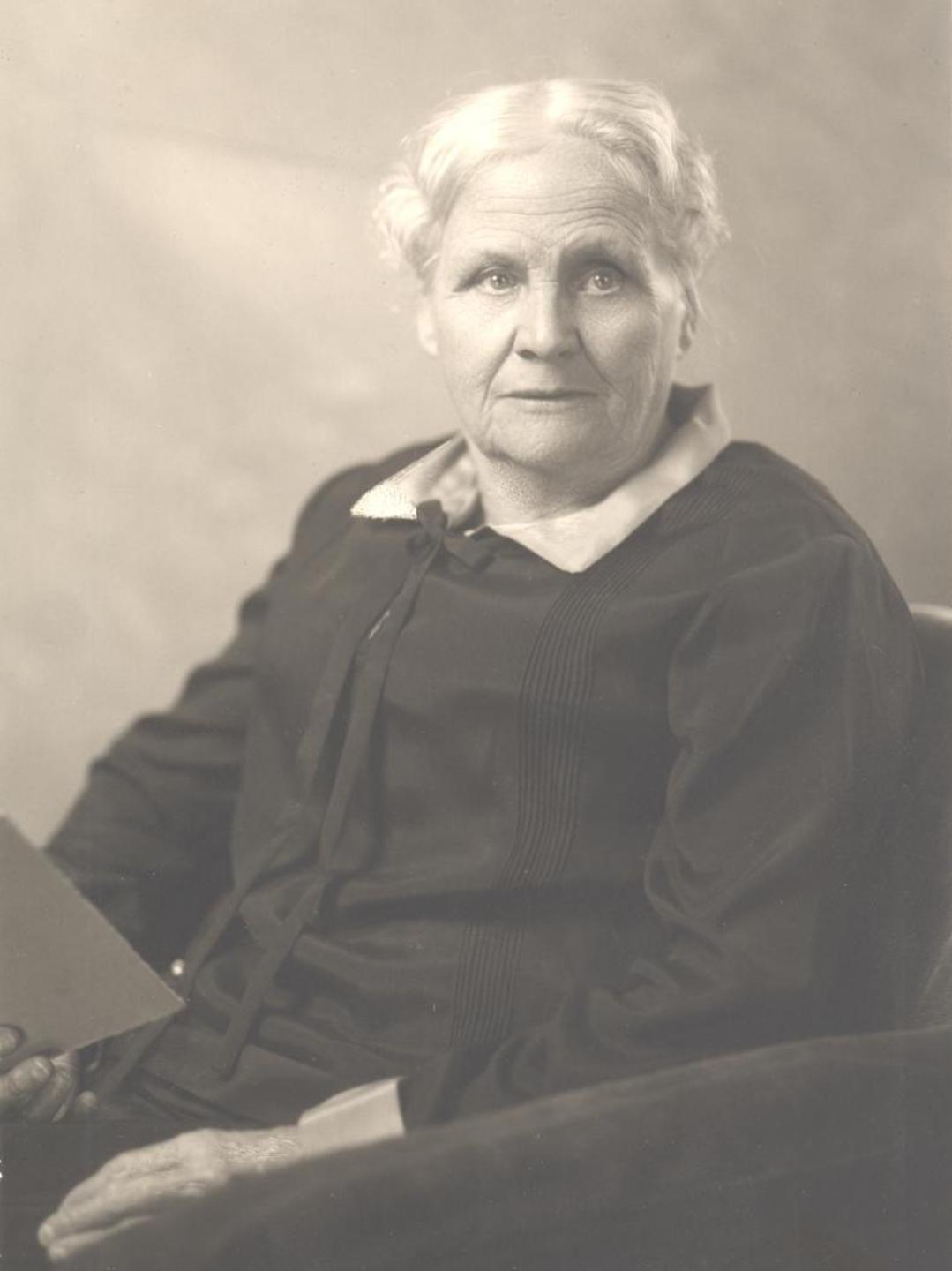 Mara Cecelia Ennes (1858 - 1934) Profile